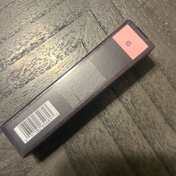 Surratt Surreal Skin Foundation Wand Shade 6 REFILL | Medium / Pink - Picture 7 of 10